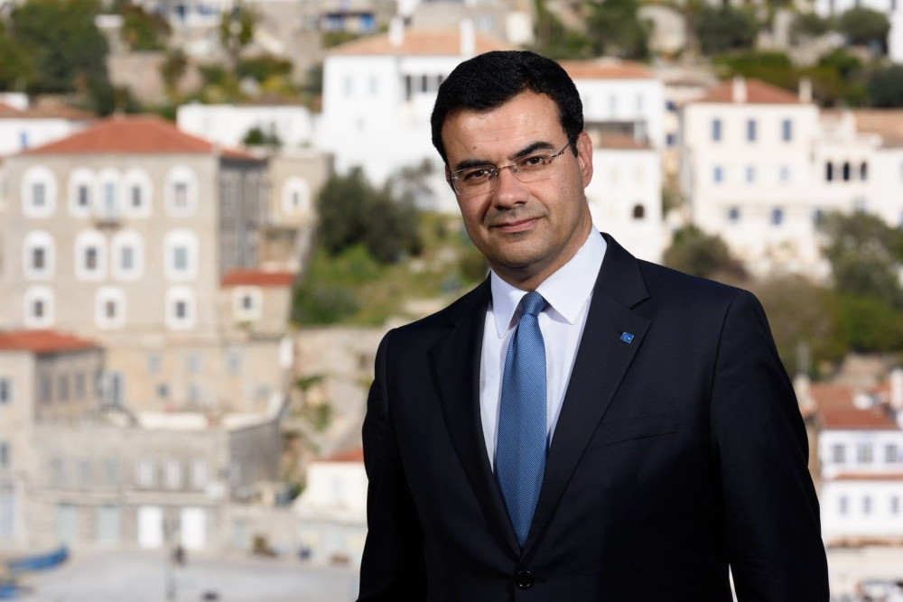 Ο δήμαρχος Ύδρας μηνύει την Ολλανδή δημοσιογράφο – «Μας αποκάλεσε ακροδεξιούς, ρατσιστές, Χρυσαυγίτες»