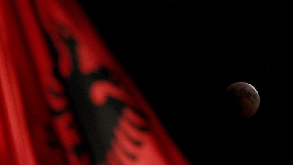 Προεκλογική «ασπίδα» στον Έντι Ράμα