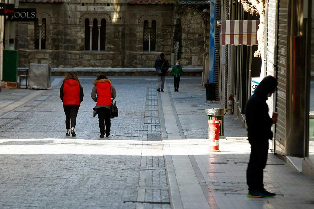 Κορωνοϊός: Προς “μοντέλο” Πορτογαλίας με δωρεάν τεστ για τους εμβολιασμένους