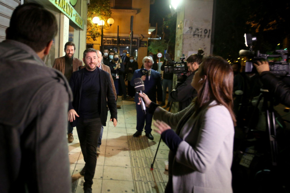 Αλλαγή σελίδας στο ΚΙΝΑΛ: Νέος πρόεδρος ο Νίκος Ανδρουλάκης