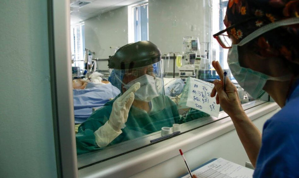 Παγώνη: Δεν υπάρχουν για τους γιατρούς “VIP ασθενείς”