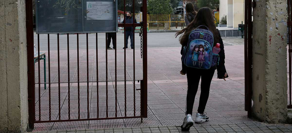 Κορωνοϊός-Κοντογεώργης: Δεν κλείνει το “Παίδων Πεντέλης”-Εικόνες απόλυτης οργάνωσης στα σχολεία