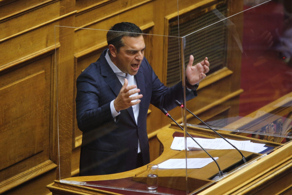 Σε παράκρουση ο Τσίπρας: Είπε στον Μητσοτάκη να ζητήσει… συγνώμη για το Μάτι