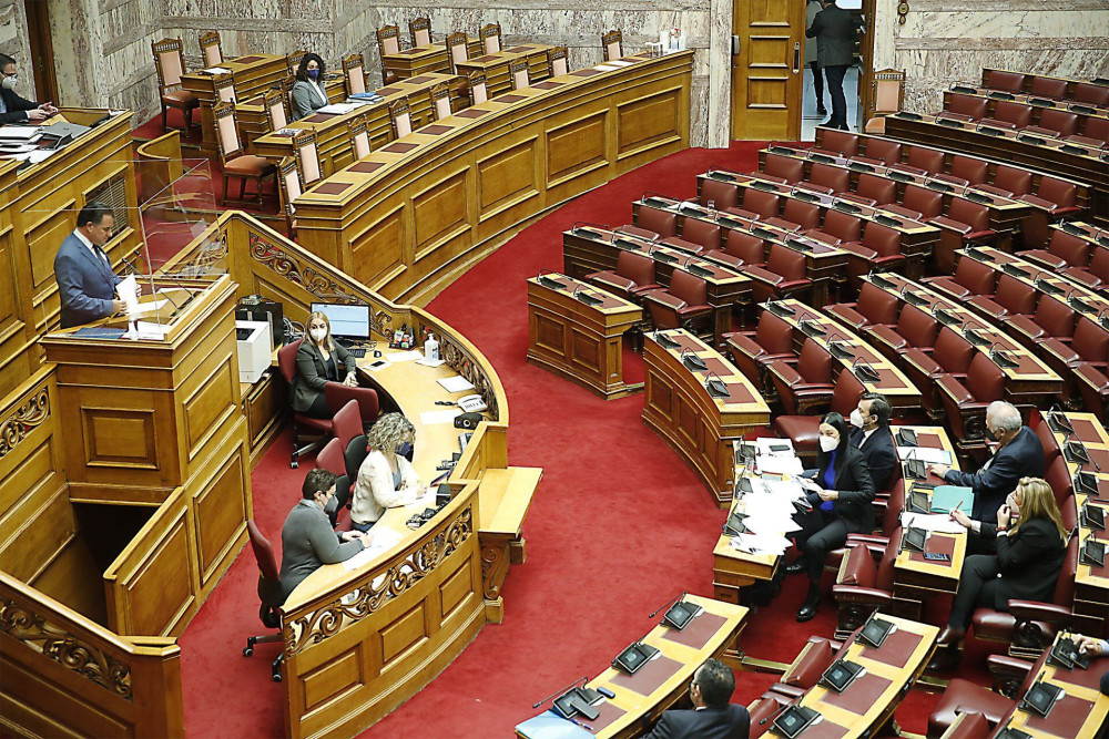 Σφοδρή επίθεση Αδωνι σε ΚΙΝΑΛ: Ακολουθεί τη στρατηγική της… Ωραίας Ελένης