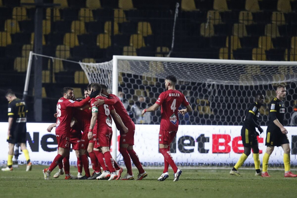 Super League 1: Σε… ρόλο «κόμπρας» ο Βόλος «δάγκωσε» τον Άρη