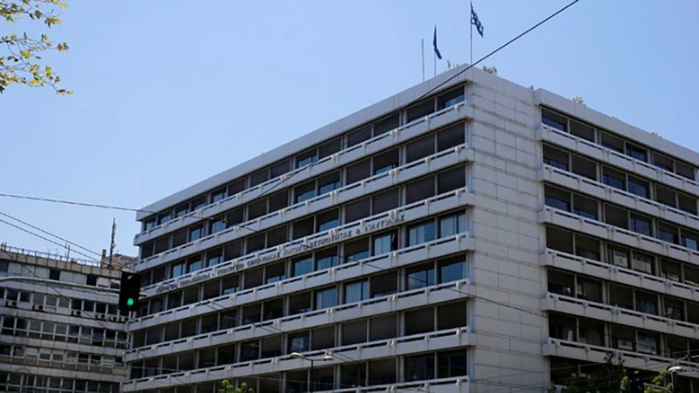 Σχέδιο για διπλό μπόνους σε δημοσίους υπαλλήλους