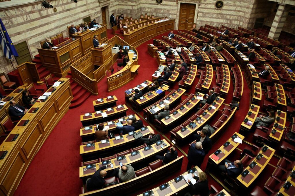 «Επιφυλάσσεται» τώρα ο ΣΥΡΙΖΑ για τις φρεγάτες και τα Rafale – Ευρύτερη πλειοψηφία εξασφαλίζει το νομοσχέδιο