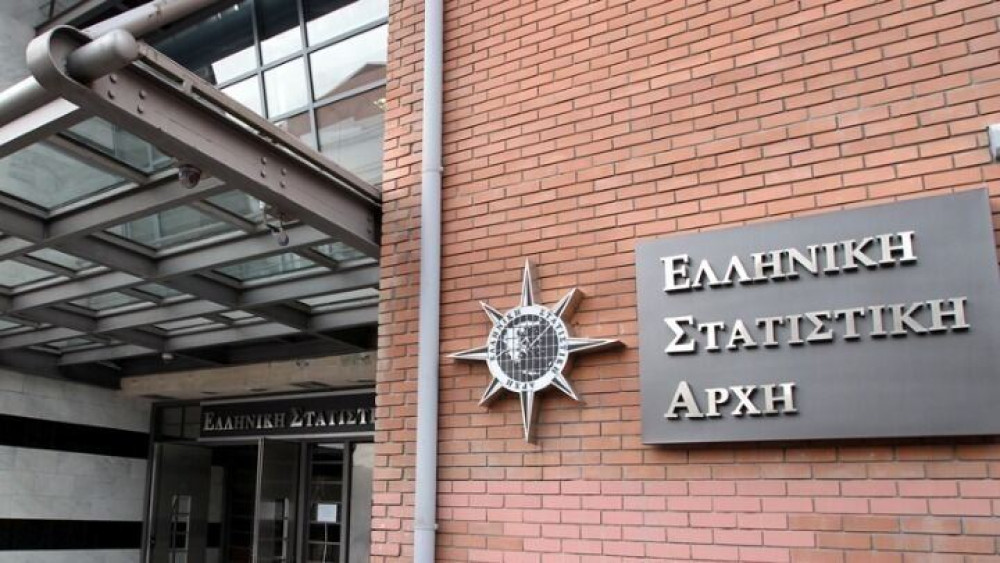 ΕΛΣΤΑΤ: Στα 1.868 πλοία ο ελληνικός εμπορικός στόλος