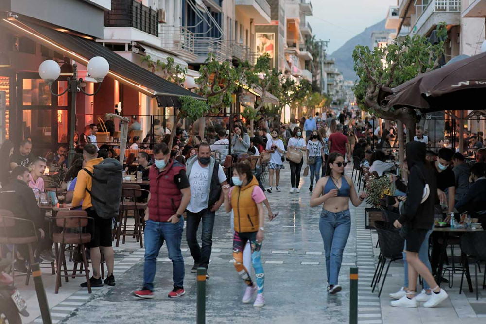 Θεμιστοκλέους: “Το καλοκαίρι θα είμαστε πολύ κοντά σε μια κανονικότητα”