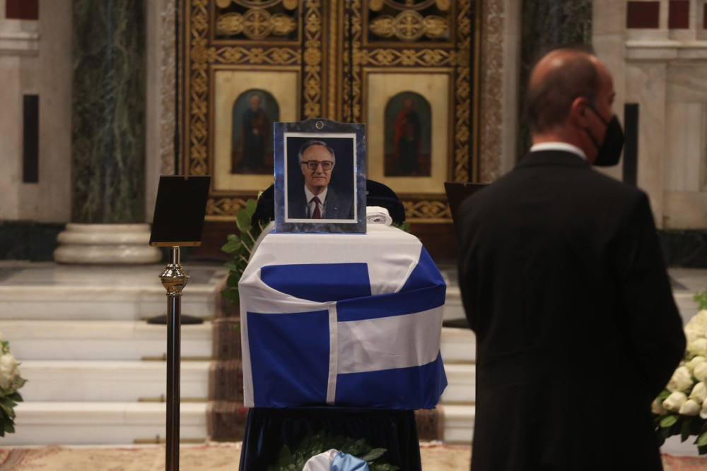 Το “ύστατο χαίρε” στον Χρήστο Σαρτζετάκη-Σακελλαροπούλου: Αποχαιρετάμε έναν αφοσιωμένο υπηρέτη της πατρίδας