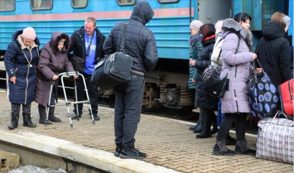 Ουκρανία: Δραματικές στιγμές, αποχωρούν μαζικά οι άμαχοι