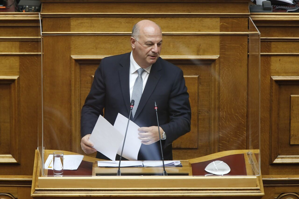 Τσιάρας: Μέτρα για έλεγχο σε συνδέσμους και “φιλτράρισμα” οπαδών