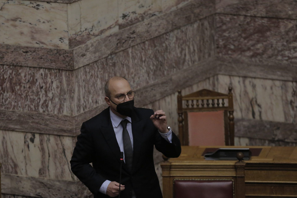 Ο Οικονόμου διέλυσε το κατασκεύασμα ΣΥΡΙΖΑ για τον ανταποκριτή της ΕΡΤ από την… Κυψέλη