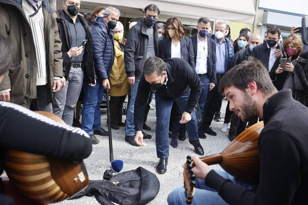 Αλέξης Τσίπρας: Ο “σοβαρός” λαϊκιστής
