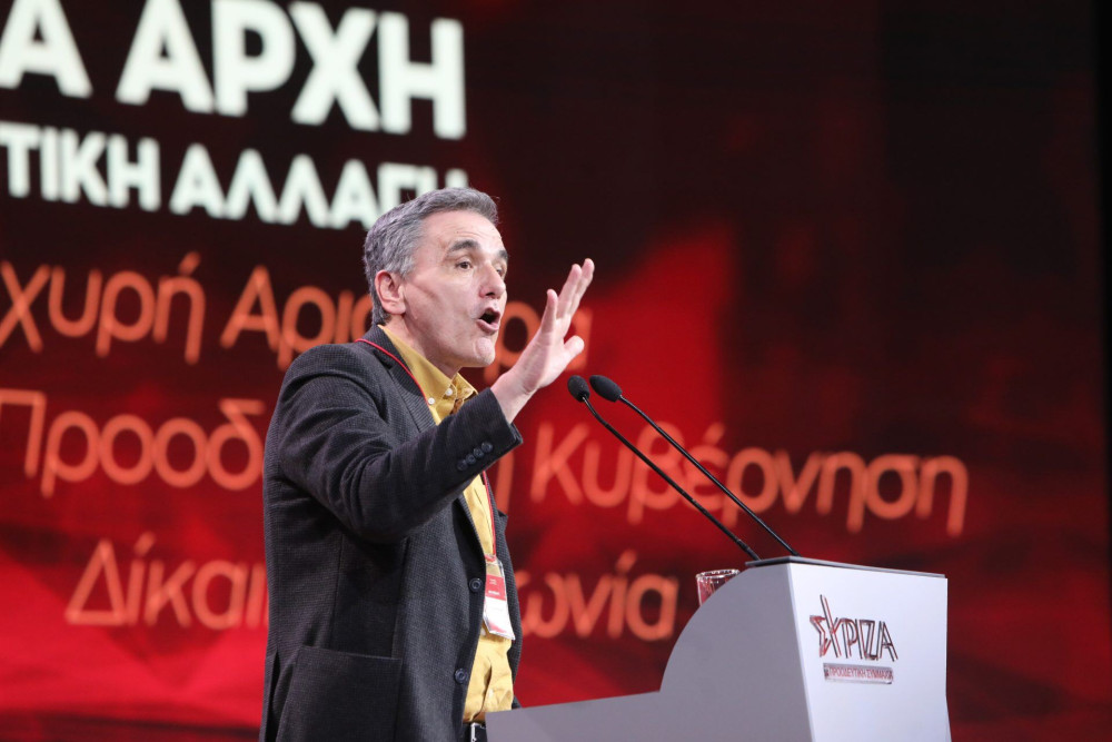 “Σφαγή” στον ΣΥΡΙΖΑ: Οι “τσιπροπολάκηδες” αποδοκίμασαν τον Τσακαλώτο
