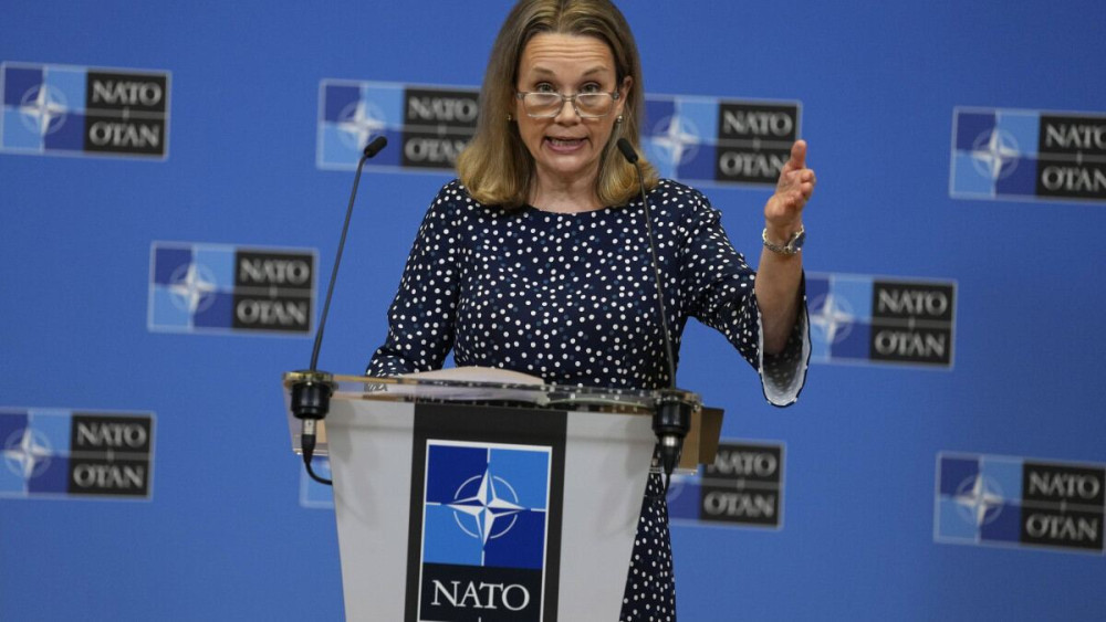 Τζούλιαν Σμιθ: Δεν υπάρχει αμερικανική πολιτική αλλαγής καθεστώτος στη Ρωσία