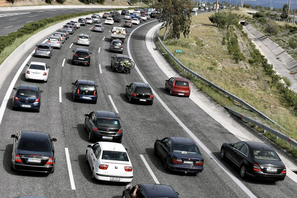 Αυξημένη η κίνηση στις εθνικές οδούς