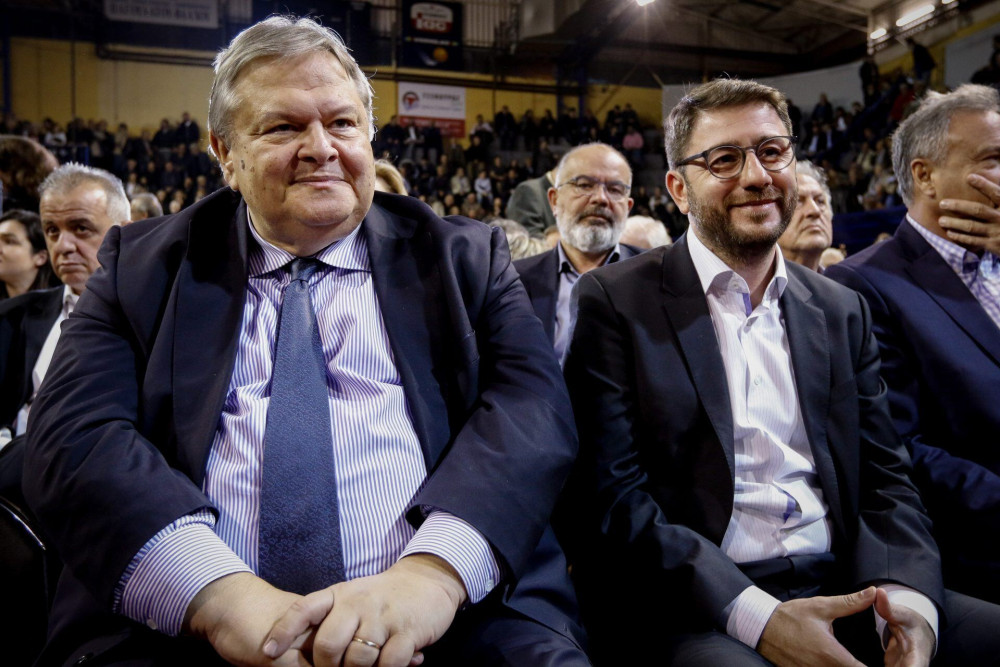 Τελικά …πριν τις 12  έγινε το τηλεφώνημα του  Ανδρουλάκη στον Βενιζέλο