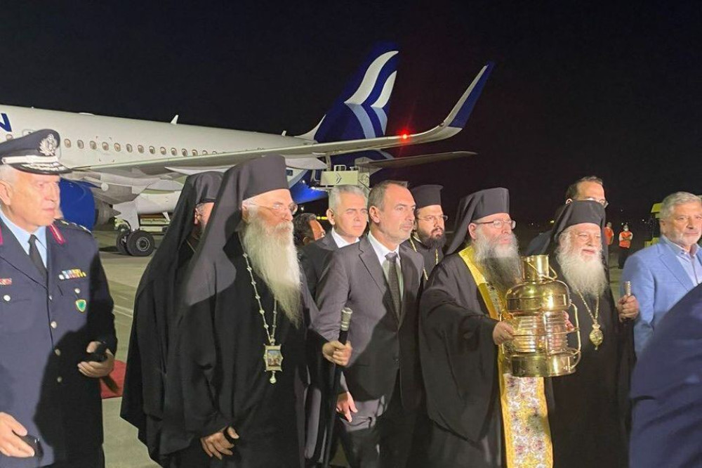 Στην Αθήνα το Άγιο Φως