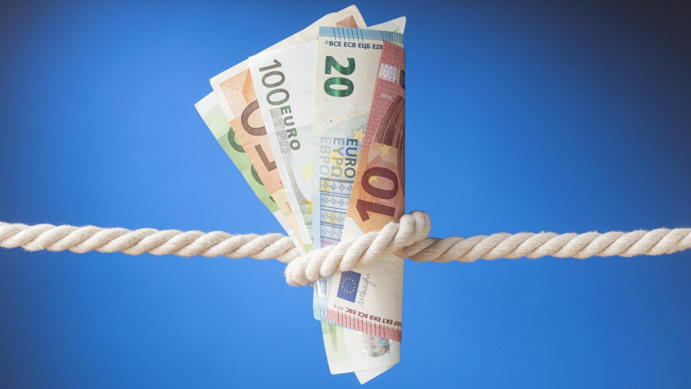 Τα σενάρια για τον κατώτατο μισθό – Πότε ανοίγει τα χαρτιά της η κυβέρνηση
