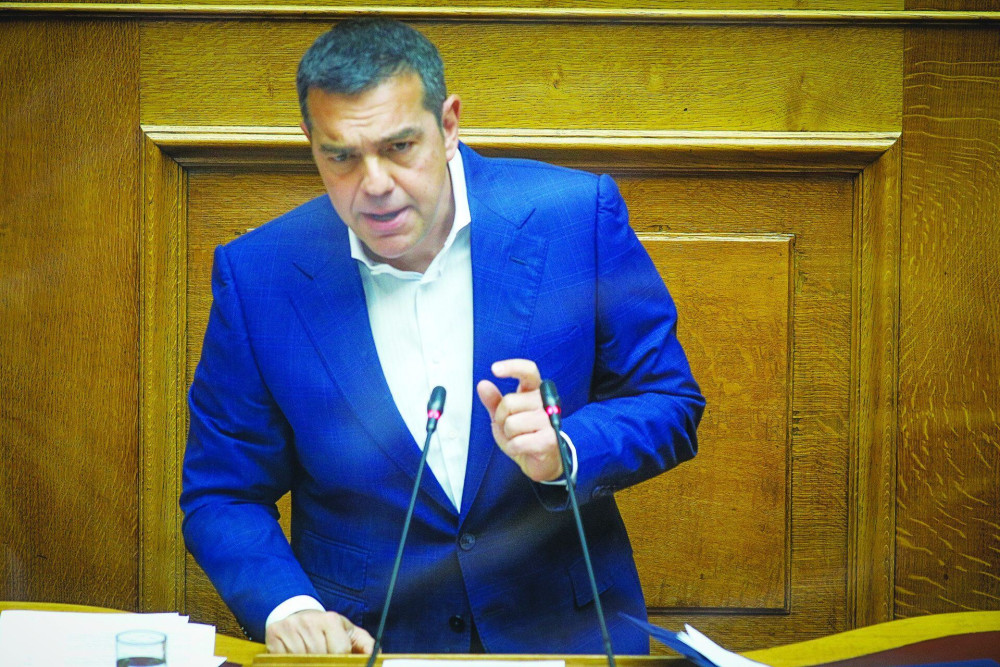 Χωρίς επικοινωνιακό επιτελείο ο Τσίπρας: Ψάχνει αλλά δεν βρίσκει