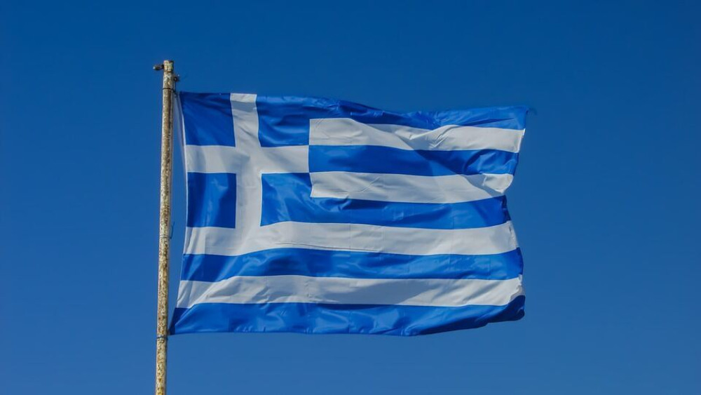 ΟΟΣΑ: Μεγάλη μείωση της φορολογικής επιβάρυνσης των μισθών στην Ελλάδα
