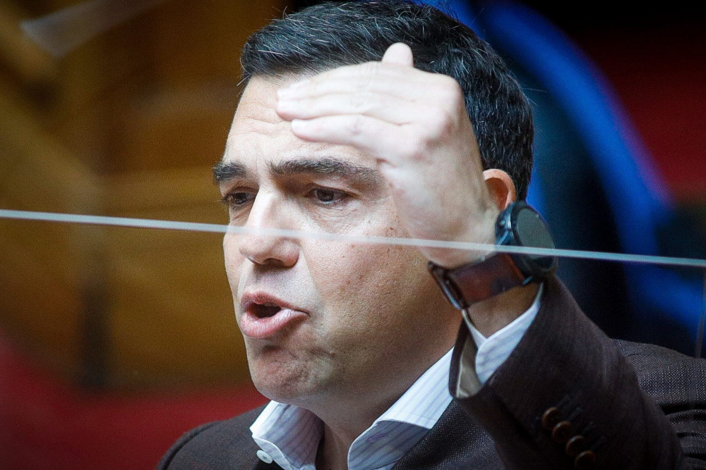 Από τη Vox Pop στη Real Polls -Σφοδρή επίθεση ΝΔ σε Τσίπρα για “τα γκάλοπ του ΣΥΡΙΖΑ”