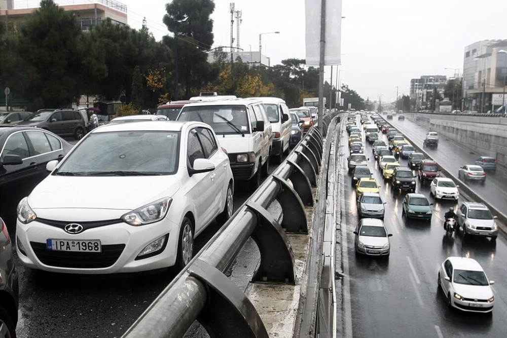 Μποτιλιαρισμα στο κέντρο της στο κέντρο της Αθήνας – Διοργάνωσαν αγώνες δρόμου χωρίς άδεια από τον Δήμο