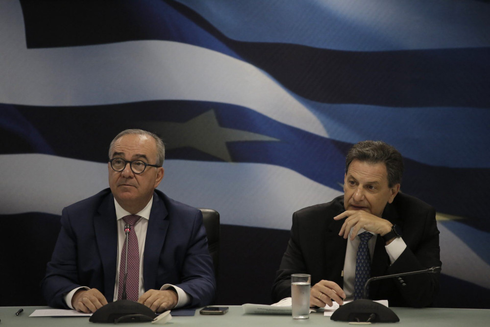 Σκυλακάκης και Παπαθανάσης για τον αναπτυξιακό νόμο και τα επιτόκια δανεισμού