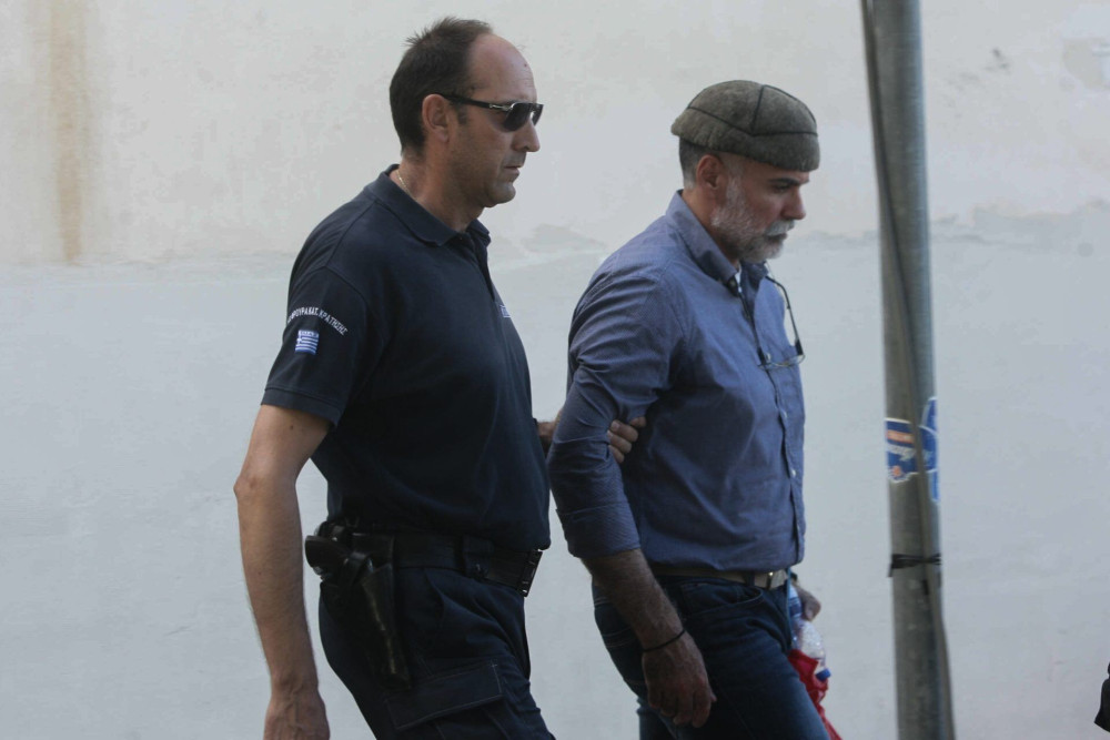Τα μαύρα τα φεγγάρια της δικαιοσύνης- Ελεύθερος(!) ο δολοφόνος Κορκονέας
