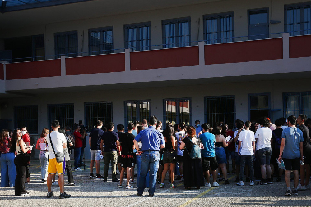 Πανελλαδικές: Τα θέματα που “έπεσαν”στους υποψηφίους των ΕΠΑΛ