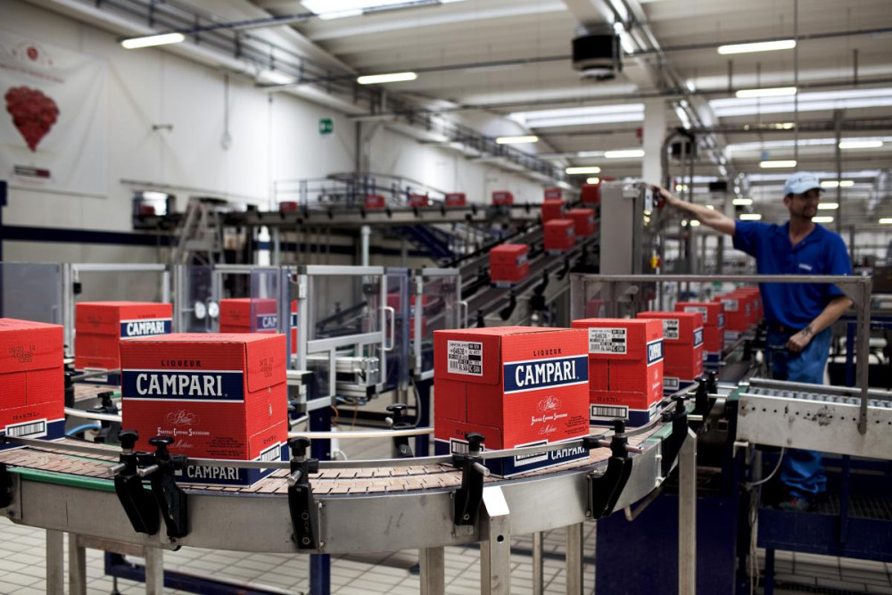 Ιταλία – Κορωνοϊός: Campari όχι για κοκτέιλ αλλά… απολυμαντικό!