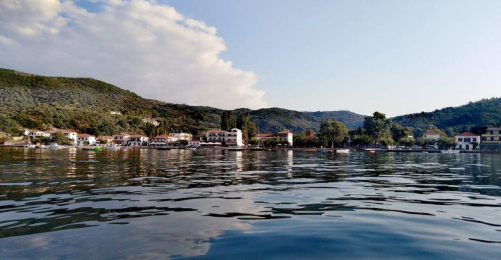 Απόβαση Αθηναίων στο Πήλιο λόγω… κορωνοϊού