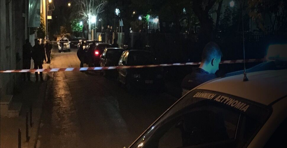 Νύχτα-θρίλερ με πυροβολισμούς και δύο νεκρούς – Τραυματίστηκαν  αστυνομικοί-Σεσημασμένοι οι δράστες
