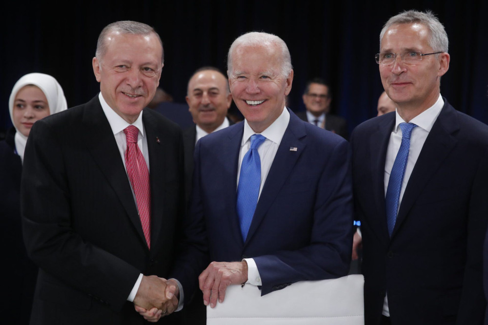 Πώς “διαβάζει” η Αθήνα τη συνάντηση Ερντογάν-Μπάιντεν
