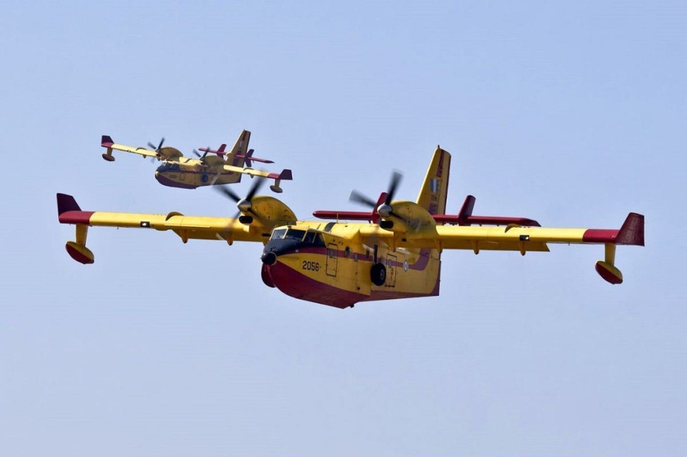 Δύο Canadair CL-415 στέλνει η Ελλάδα στη Γαλλία – Το ευχαριστώ του Μακρον