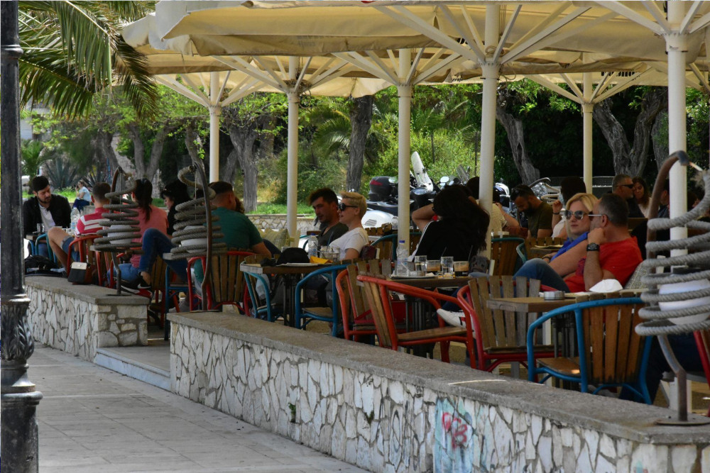 Ακόμα και μέσα στον Αύγουστο η εμφάνιση της “Κένταυρος”