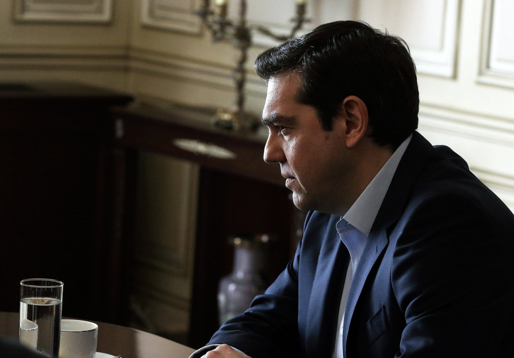 Προτροπές στον Τσίπρα να γράψει βιβλίο για τη “διαπραγμάτευση” του 2015