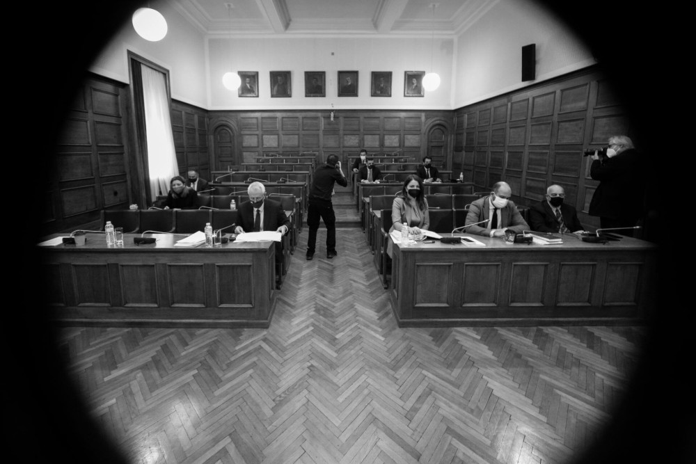Ο Μάνος Βουλαρίνος γράφει για την… εξεταστική επιτροπή