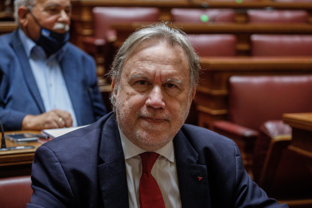 Ο ΣΥΡΙΖΑ “καλύπτει” Ζεϊμπέκ-Του κάναμε παρατήρηση, λέει ο Κατρούγκαλος