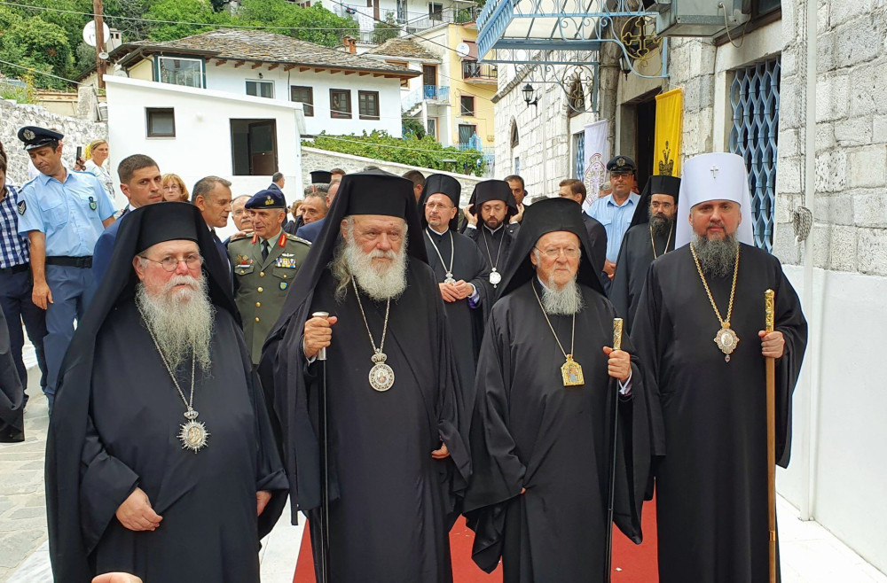 Μηνύματα ενότητας από Βαρθολομαίο, Ιερώνυμο και Επιφάνιο