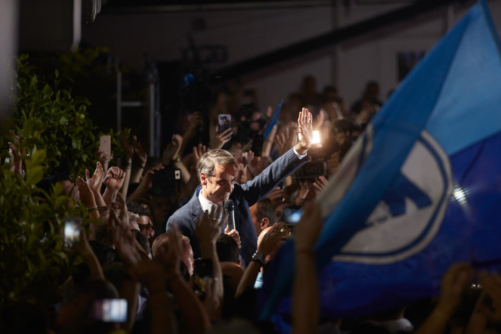 Δημοσκόπηση Interview: Προβάδισμα 8,2 μονάδων της ΝΔ έναντι του ΣΥΡΙΖΑ