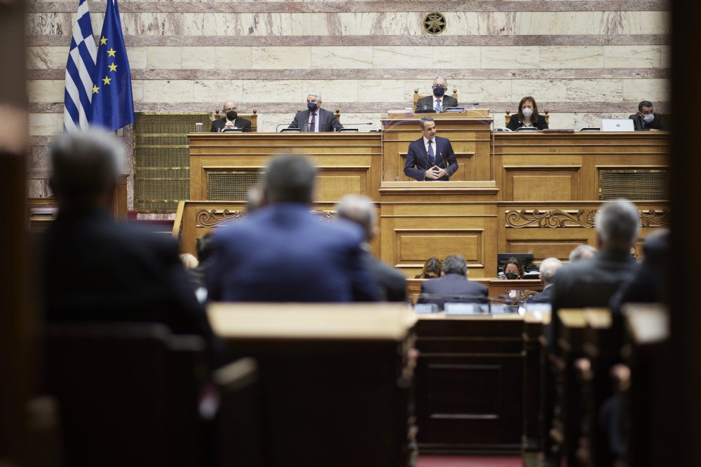 Βουλή: Στην ολομέλεια η “μάχη” των πολιτικών αρχηγών για τις παρακολουθήσεις