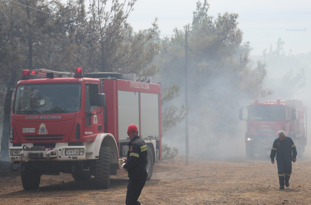 Φωτιά στην περιοχή Καρακάξα Αργολίδας – Υπό μερικό έλεγχο στην Κομοτηνή