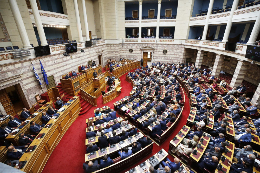 Εξεταστική επιτροπή για την υπόθεση Ανδρουλάκη – Ναι από τη Βουλή με 142 υπέρ, 157 «παρών»