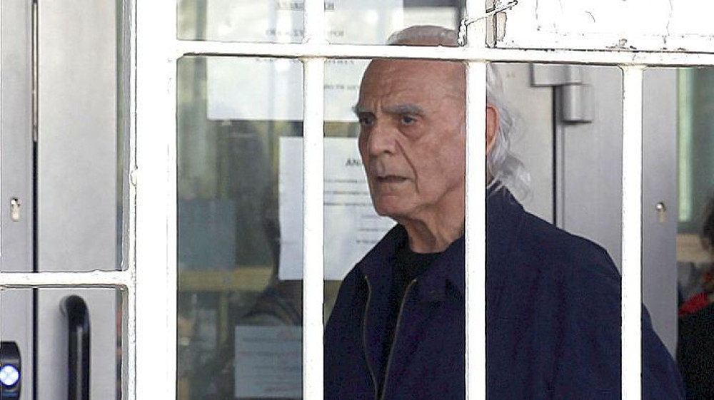 Tρίτη διαθήκη Τζοχατζόπουλου: “Φορτώθηκε αμαρτίες τρίτων”