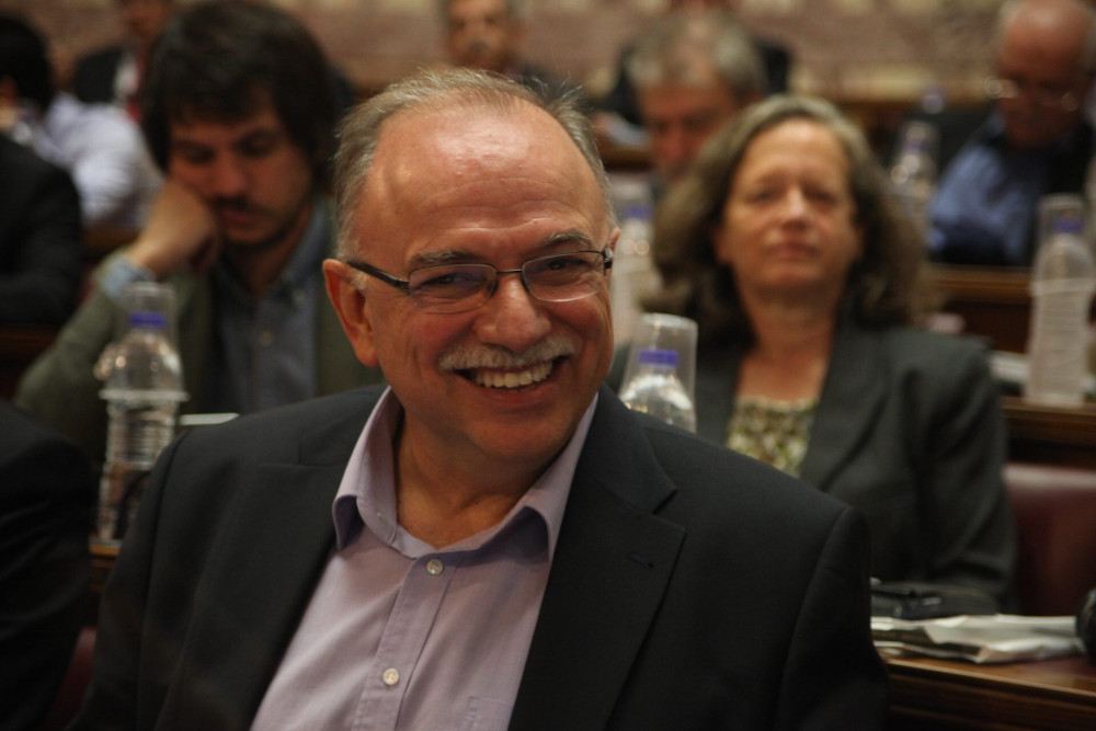 Μάνος Βουλαρίνος: Μια συγγνώμη σαν το σκόρδο για τα… βαμπίρ
