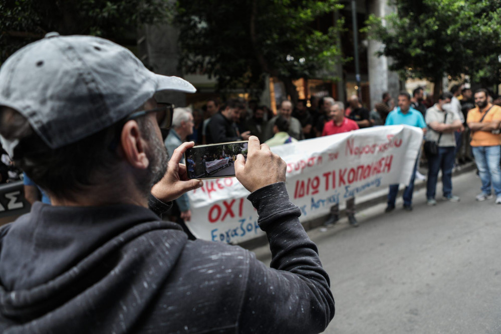 Ο Μάνος Βουλαρίνος γράφει για την… απεργία