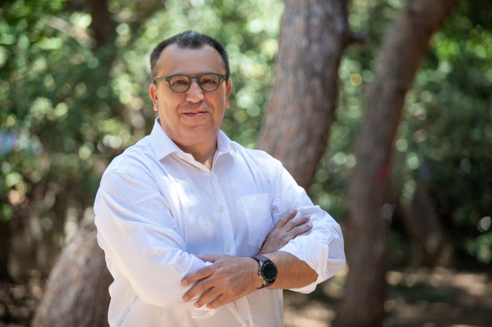 Χρόνης Ακριτίδης για τα 48 χρόνια της ΝΔ: Μία έφηβη ετών 48!