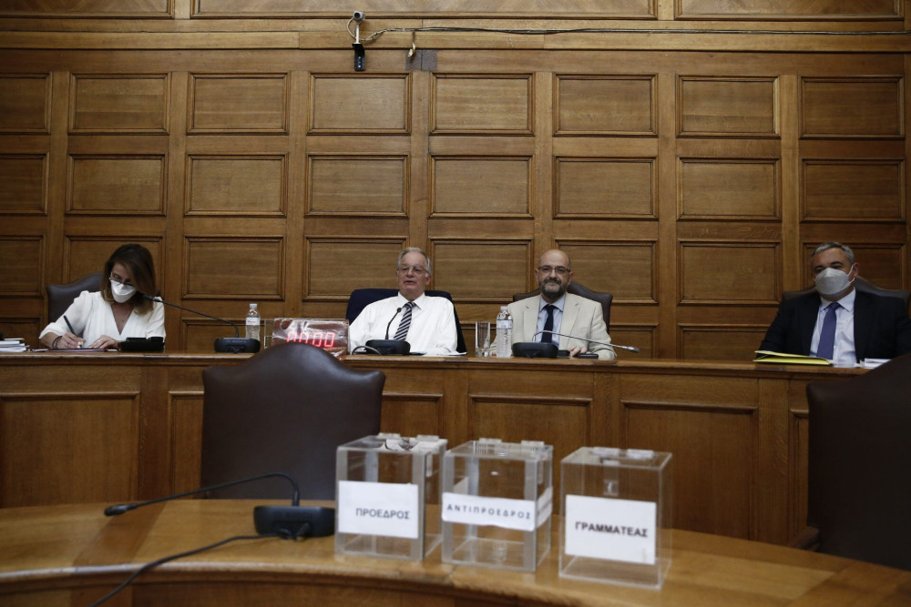 Εξεταστική-Πόρισμα ΝΔ: “Σαν χάρτινος πύργος κατέρρευσαν οι καταγγελίες της αντιπολίτευσης”